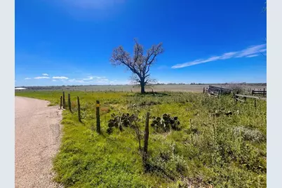 364 Cut Off Rd, Fredericksburg, TX 78624 - Photo 1