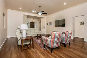 201 E Creekview Dr, Fredericksburg, TX 78624 - Photo 7