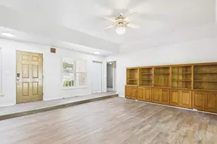 1018 Ave B, Fredericksburg, TX 78624 - Photo 5