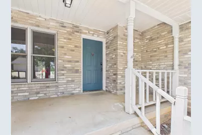 1018 Avenue B, Fredericksburg, TX 78624 - Photo 3