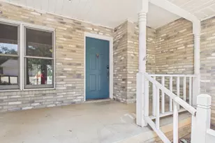 1018 Ave B, Fredericksburg, TX 78624 - Photo 3