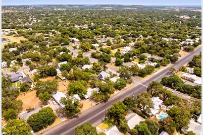 204 N Acorn St, Fredericksburg, TX 78624 - Photo 69