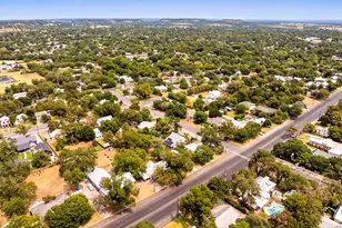 204 N Acorn St, Fredericksburg, TX 78624 - Photo 69