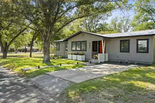 904 N Orange St, Fredericksburg, TX 78624 - Photo 37