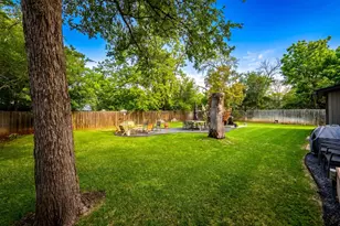 904 N Orange St, Fredericksburg, TX 78624 - Photo 29