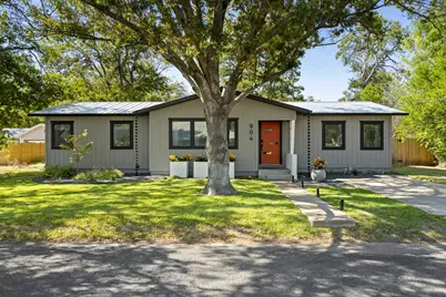 904 N Orange St, Fredericksburg, TX 78624 - Photo 35
