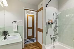 904 N Orange St, Fredericksburg, TX 78624 - Photo 27
