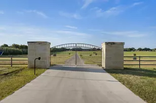4900 E Goehmann Ln, Fredericksburg, TX 78624 - Photo 7