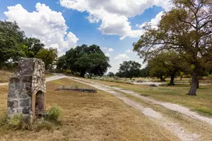 190 Enchanted Valley Dr, Kerrville, TX 78028 - Photo 29