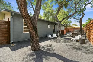 912 SE Apple St, Fredericksburg, TX 78624 - Photo 21
