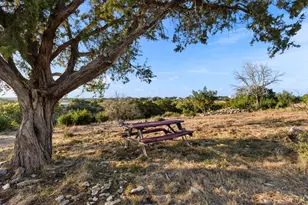 103 Bluffview Cir, Kerrville, TX 78028 - Photo 57