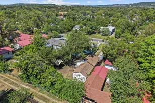 407 Lucille, Kerrville, TX 78028 - Photo 33