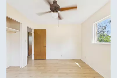 607 S Columbus, Fredericksburg, TX 78624 - Photo 11