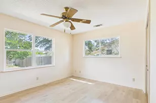 607 S Columbus, Fredericksburg, TX 78624 - Photo 13