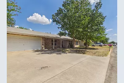 607 S Columbus, Fredericksburg, TX 78624 - Photo 1