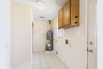 607 S Columbus, Fredericksburg, TX 78624 - Photo 7