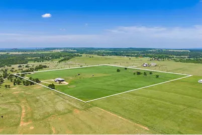 647 Eckert Rd, Fredericksburg, TX 78624 - Photo 9