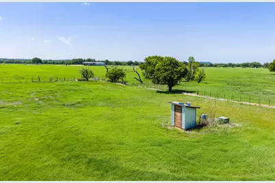 647 Eckert Rd, Fredericksburg, TX 78624 - Photo 11
