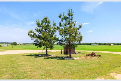 647 Eckert Rd, Fredericksburg, TX 78624 - Photo 31