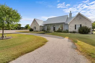 139 Armory Rd, Fredericksburg, TX 78624 - Photo 49