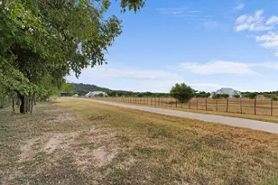 139 Armory Rd, Fredericksburg, TX 78624 - Photo 47