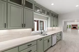 362 Englewood Dr, Kerrville, TX 78028 - Photo 11