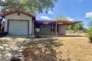 700 Ettie St, Fredericksburg, TX 78624 - Photo 7