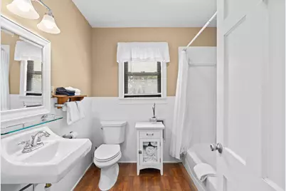 411 W Travis St, Fredericksburg, TX 78624 - Photo 15