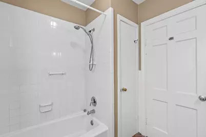 411 W Travis St, Fredericksburg, TX 78624 - Photo 17