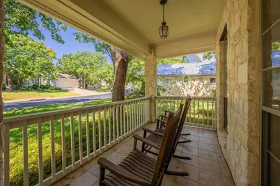 118 W Creekview Dr, Fredericksburg, TX 78624 - Photo 3