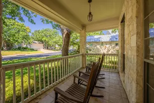 118 W Creekview Dr, Fredericksburg, TX 78624 - Photo 3