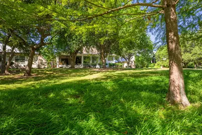 118 W Creekview Dr, Fredericksburg, TX 78624 - Photo 19