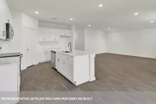 176 E Teal St, Fredericksburg, TX 78624 - Photo 13