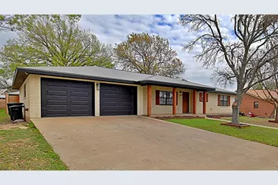 1009 Avenue D, Fredericksburg, TX 78624 - Photo 25