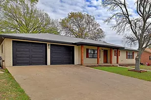1009 Ave D, Fredericksburg, TX 78624 - Photo 25