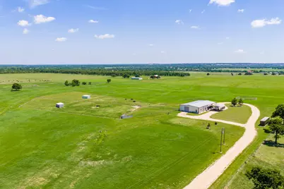647 Eckert Rd, Fredericksburg, TX 78624 - Photo 5