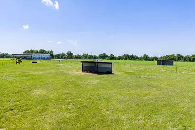 647 Eckert Rd, Fredericksburg, TX 78624 - Photo 13