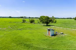 647 Eckert Rd, Fredericksburg, TX 78624 - Photo 11
