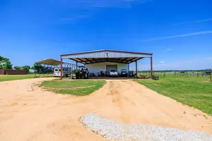 647 Eckert Rd, Fredericksburg, TX 78624 - Photo 23