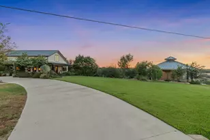 3212 Pfiester Rd, Fredericksburg, TX 78624 - Photo 33
