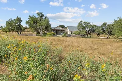 3212 Pfiester Rd, Fredericksburg, TX 78624 - Photo 67