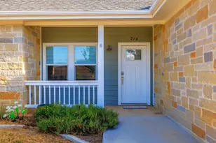 710 Northern Red Oak, Fredericksburg, TX 78624 - Photo 3