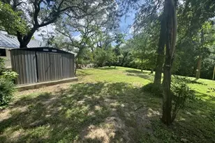 109 Glenwood Dr, Fredericksburg, TX 78624 - Photo 13