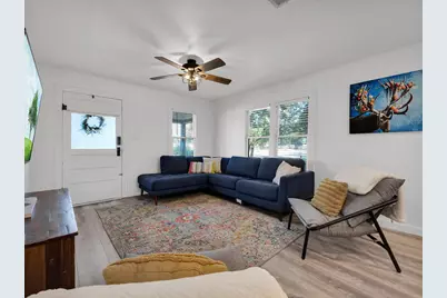 621 S Washington St, Fredericksburg, TX 78624 - Photo 7