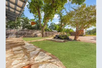 621 S Washington St, Fredericksburg, TX 78624 - Photo 37