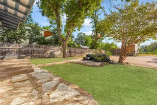 621 S Washington St, Fredericksburg, TX 78624 - Photo 37