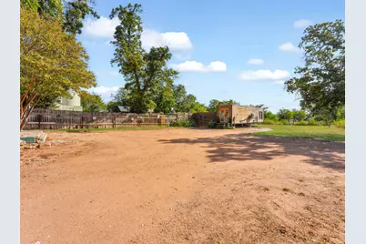 621 S Washington St, Fredericksburg, TX 78624 - Photo 39