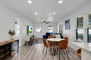 621 S Washington St, Fredericksburg, TX 78624 - Photo 9