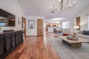 405 Sunset St, Fredericksburg, TX 78624 - Photo 7