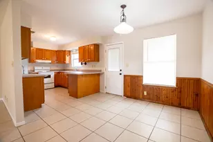 703 Dawn Ln, Fredericksburg, TX 78624 - Photo 9